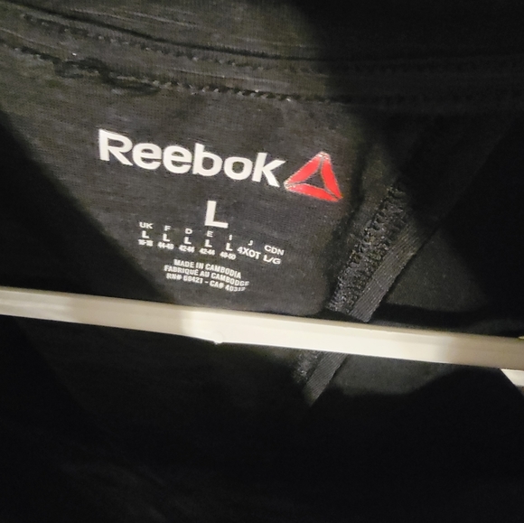 NWT Reebok Split Back Black Shirt, Large - Picture 5 of 6
